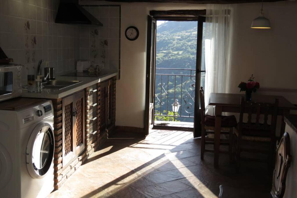 فيلا Casa La Solea. Vistas Al Pueblo Y La Sierra Bubión المظهر الخارجي الصورة